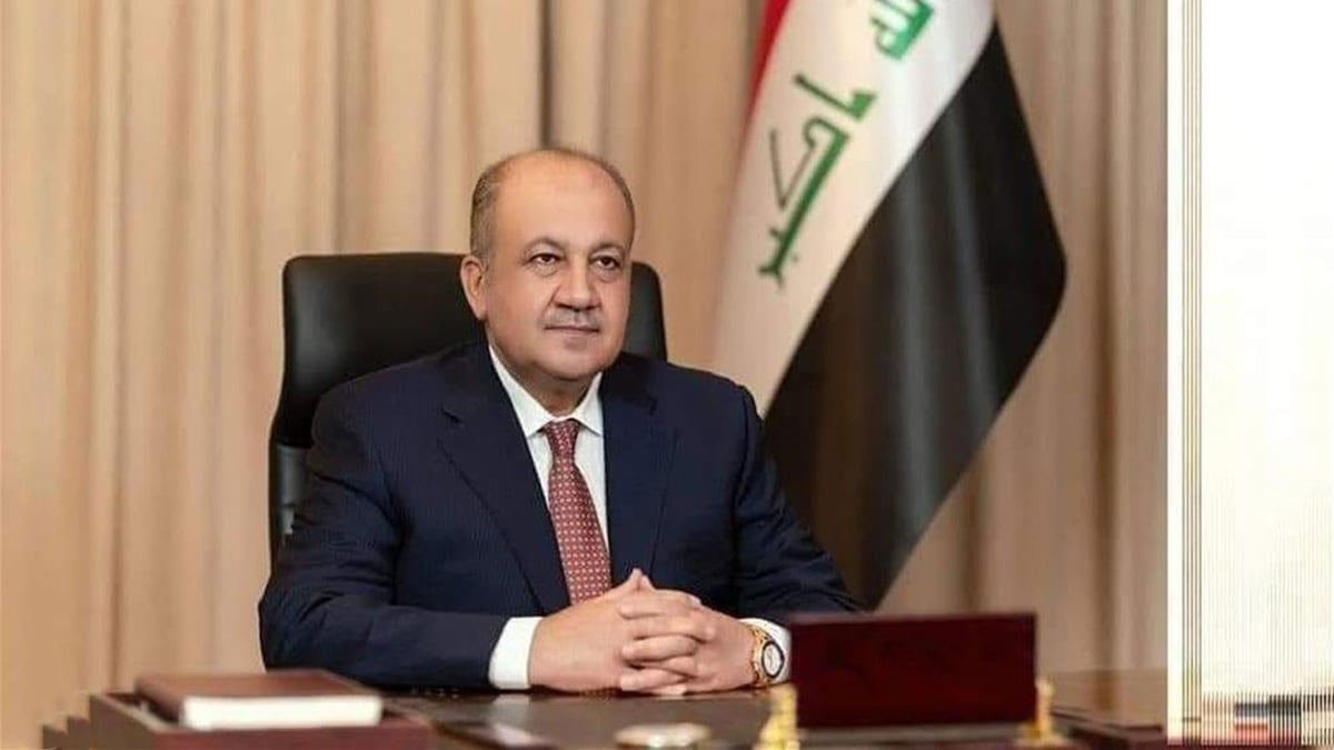 وزير الدفاع ثابت العباسي