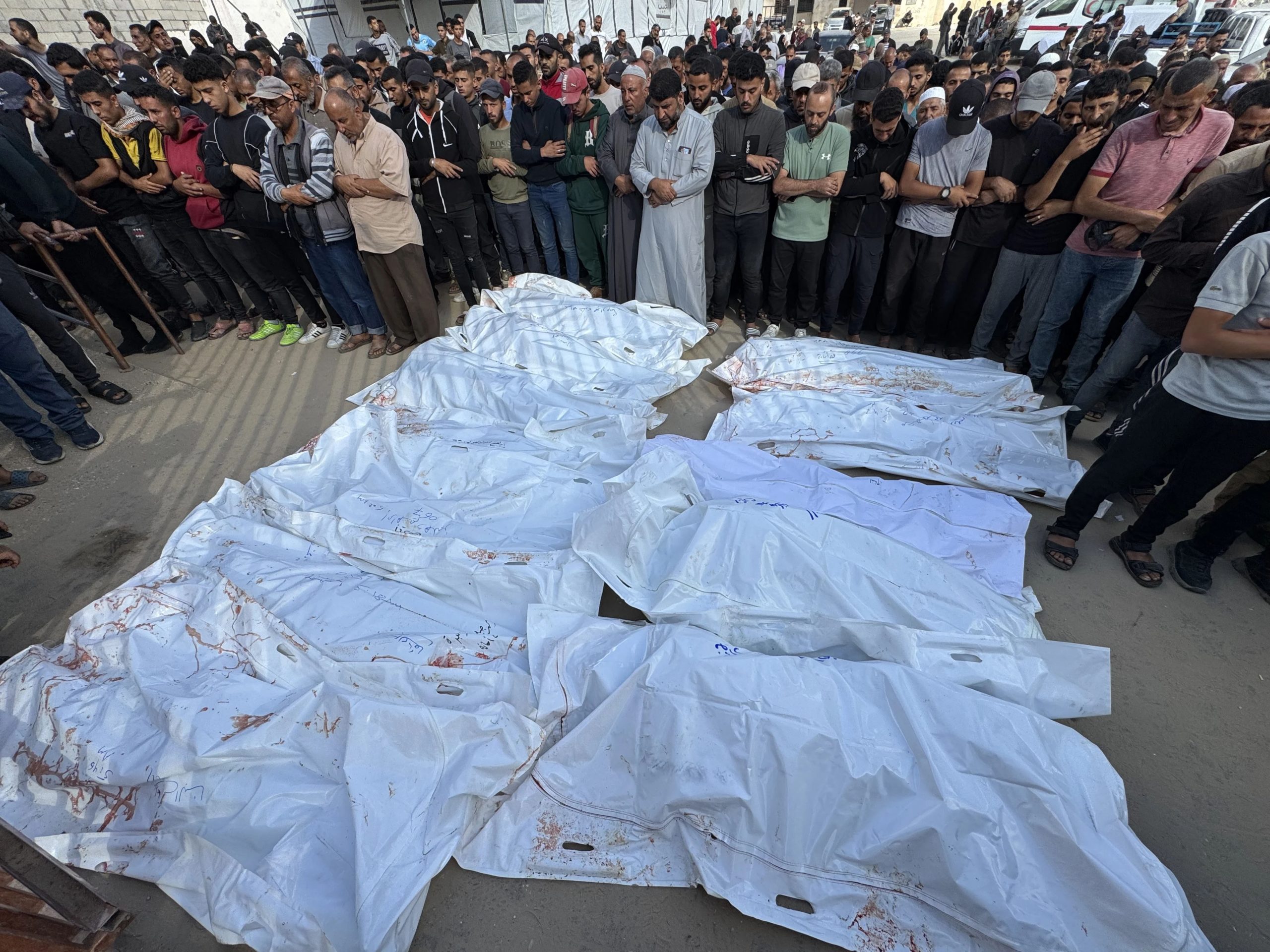 26 شهيداً منذ الفجر بقصف إسرائيلي