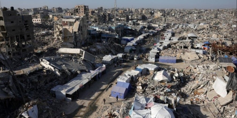 قصفٌ إسرائيلي عنيف يُسفر عن 64 شهيداً